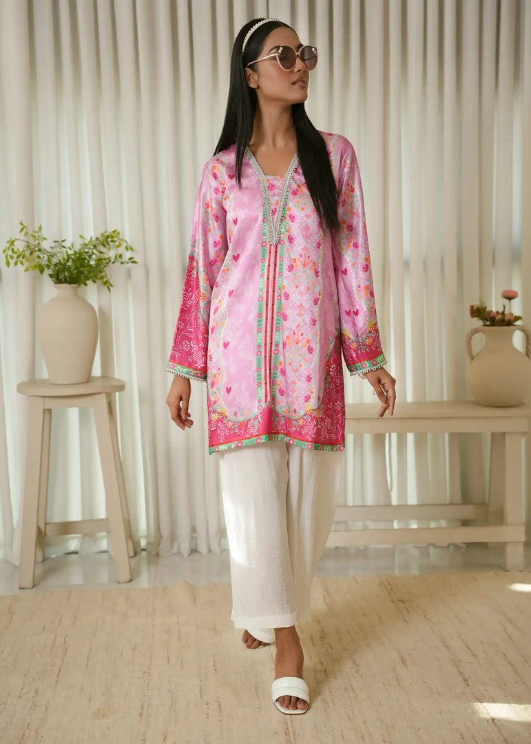 Rose Tinted Day - Chapter One